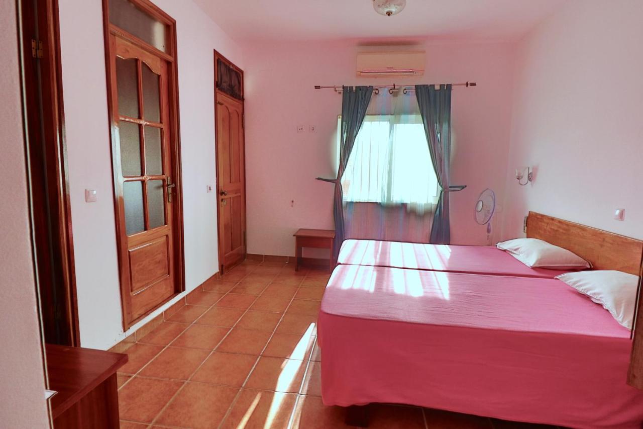 Residencial Che Guevara Bed & Breakfast ミンデロ エクステリア 写真
