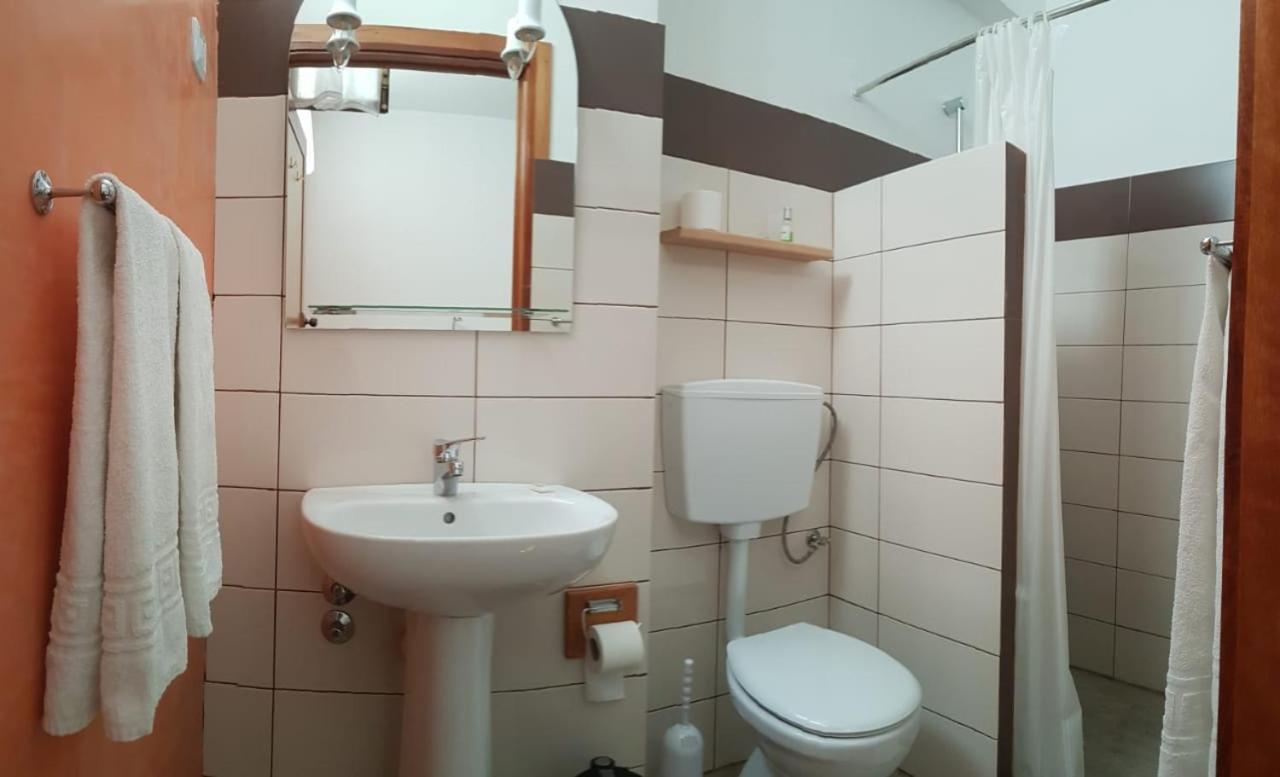 Residencial Che Guevara Bed & Breakfast ミンデロ エクステリア 写真