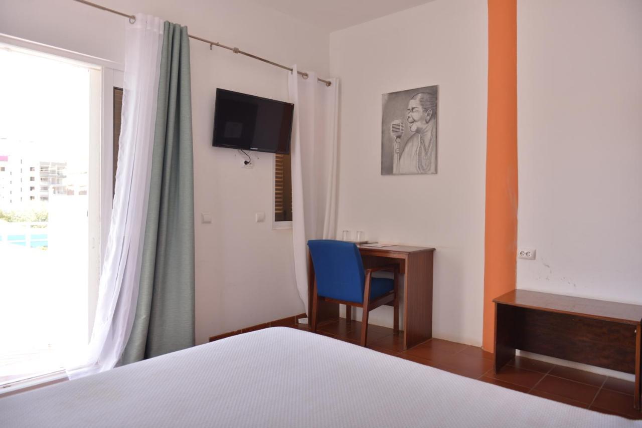 Residencial Che Guevara Bed & Breakfast ミンデロ エクステリア 写真
