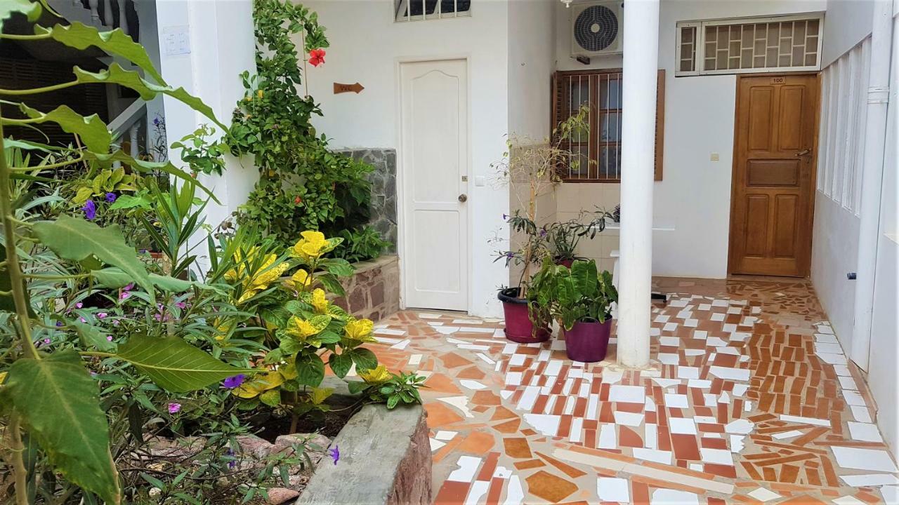 Residencial Che Guevara Bed & Breakfast ミンデロ エクステリア 写真